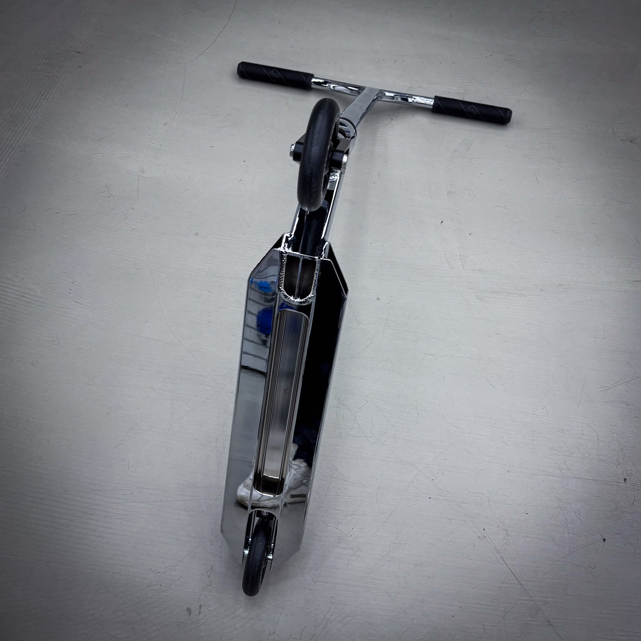 Striker Full Chrome Custom Build - Chrome-ScootWorld.dk