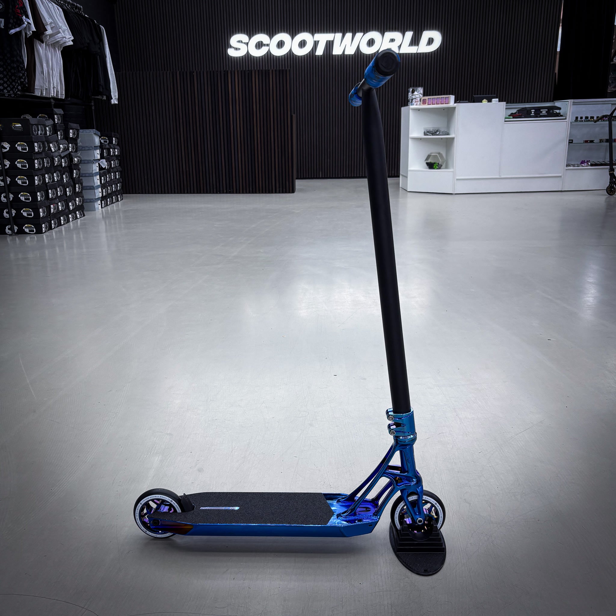 Striker Ethic 460mm Chrome Blue Custom Build - Blue/Black-ScootWorld.dk