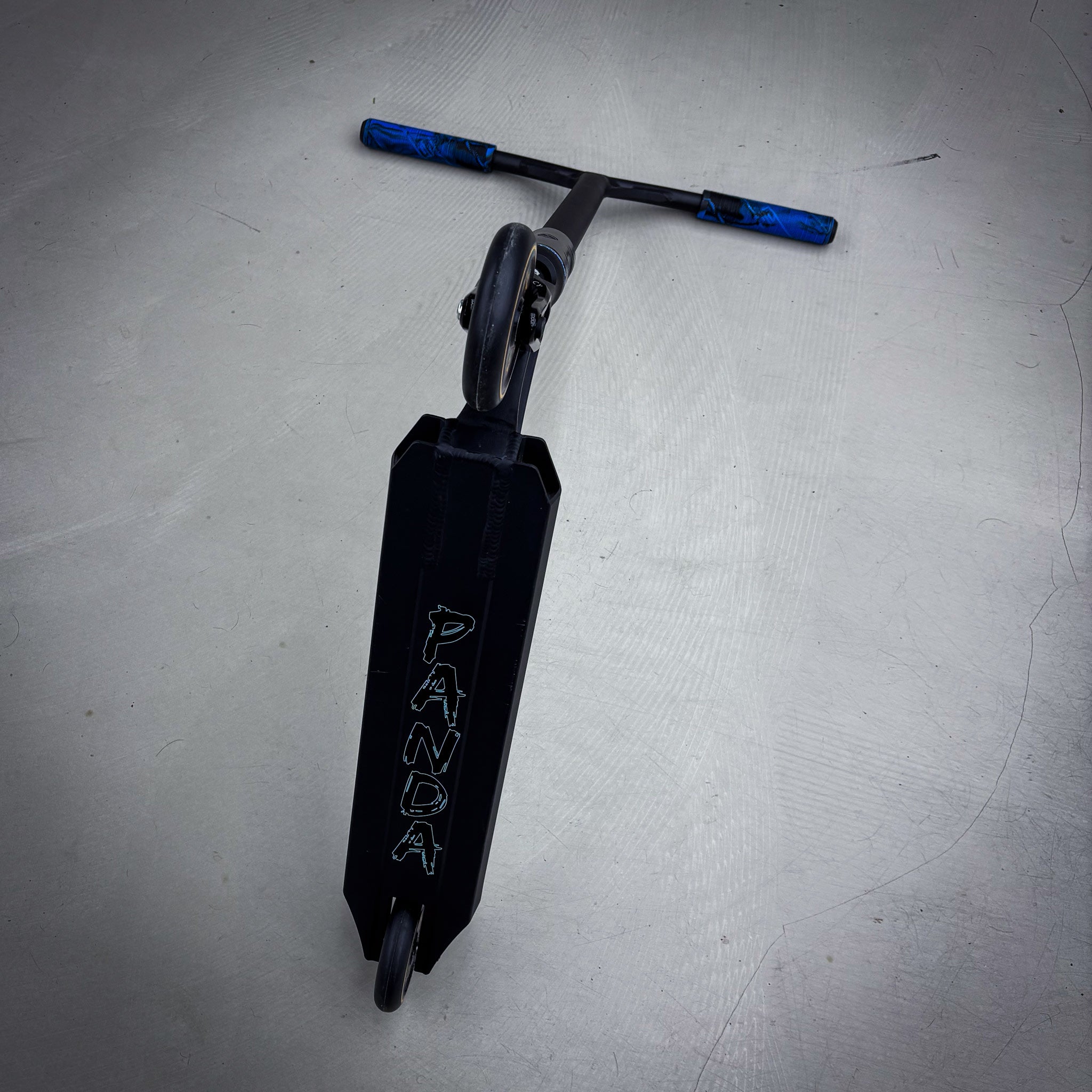 Striker Panda Custom Løbehjul - Black/Blue-ScootWorld.dk
