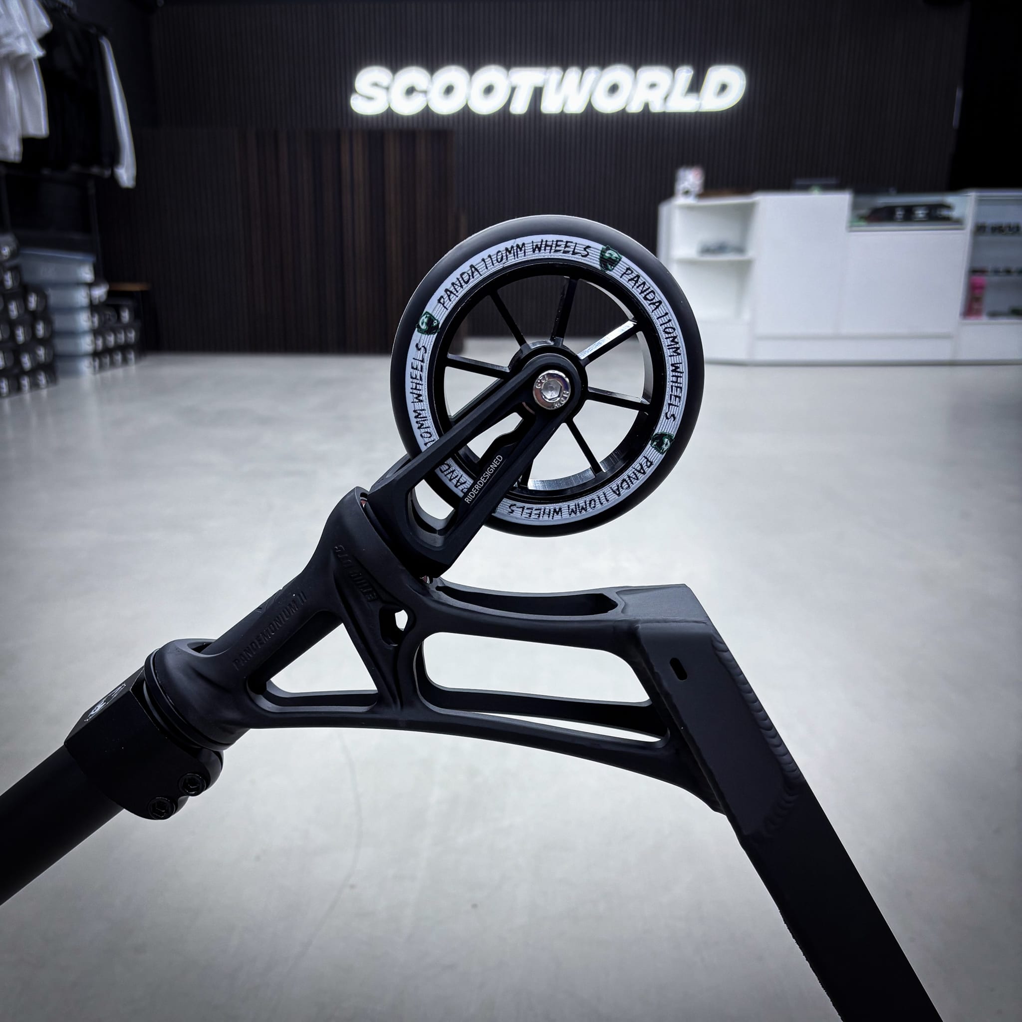 Striker Ethic Pande Black Custom Løbehjul - Black-ScootWorld.dk
