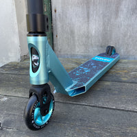 Panda Lux Custom Build Trick Løbehjul - Black/Blue-ScootWorld.dk